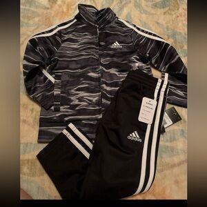 Adidas Track Suit 2T